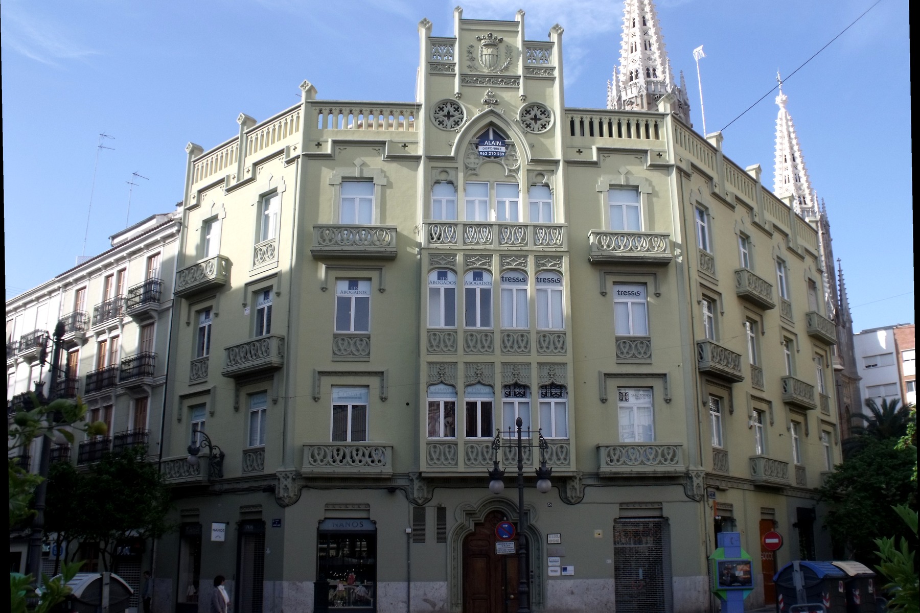 Arquitectura modernista en el Eixample, Valencia