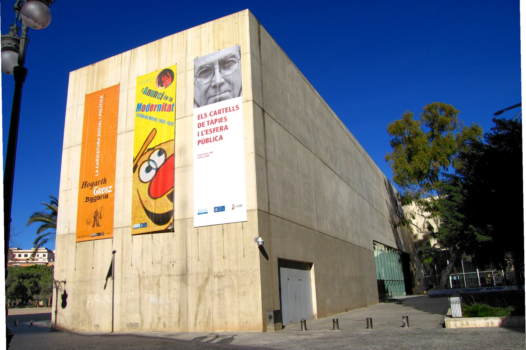 MUVIM modern museum exterior in Valencia