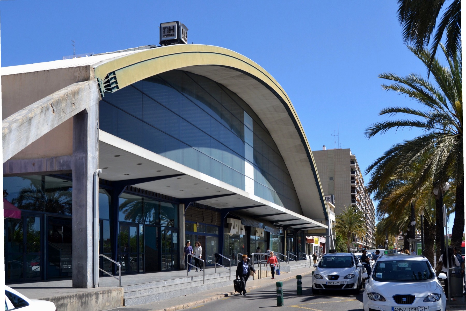 Valencia Bus Station platforms for regional arrivals